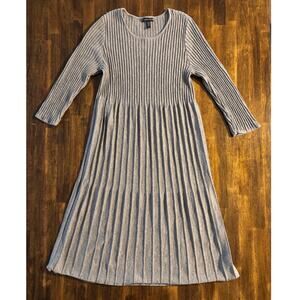 Eileen Fisher Women’s Small Dress 100% Italian Wool Knee Length Half Sleeve